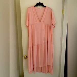Cute summer dress.  Really light and comfortable.